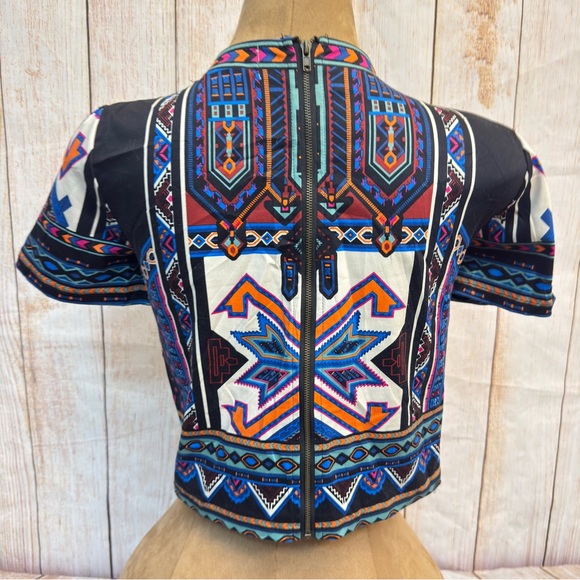Flying Tomato Colorful woven Tribal Crop Top, full zip back, Aztec, women’s L - Picture 5 of 8